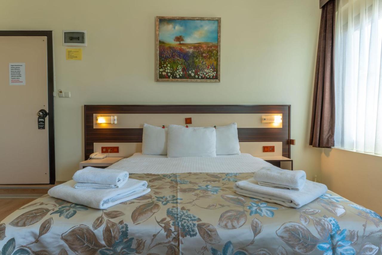 Hotel Karacam Foça Extérieur photo