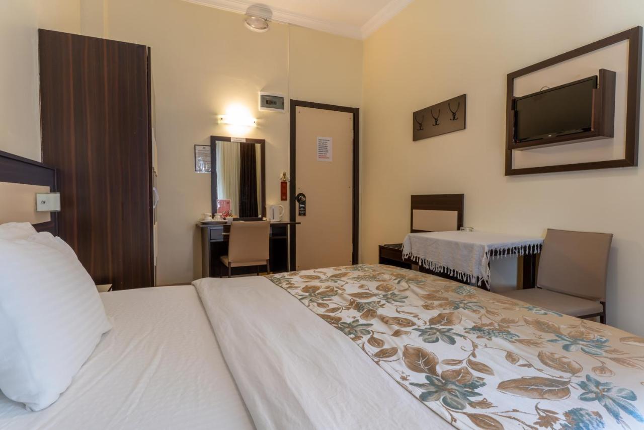 Hotel Karacam Foça Extérieur photo