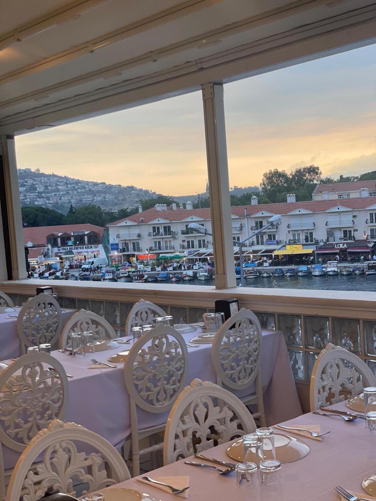 Hotel Karacam Foça Extérieur photo